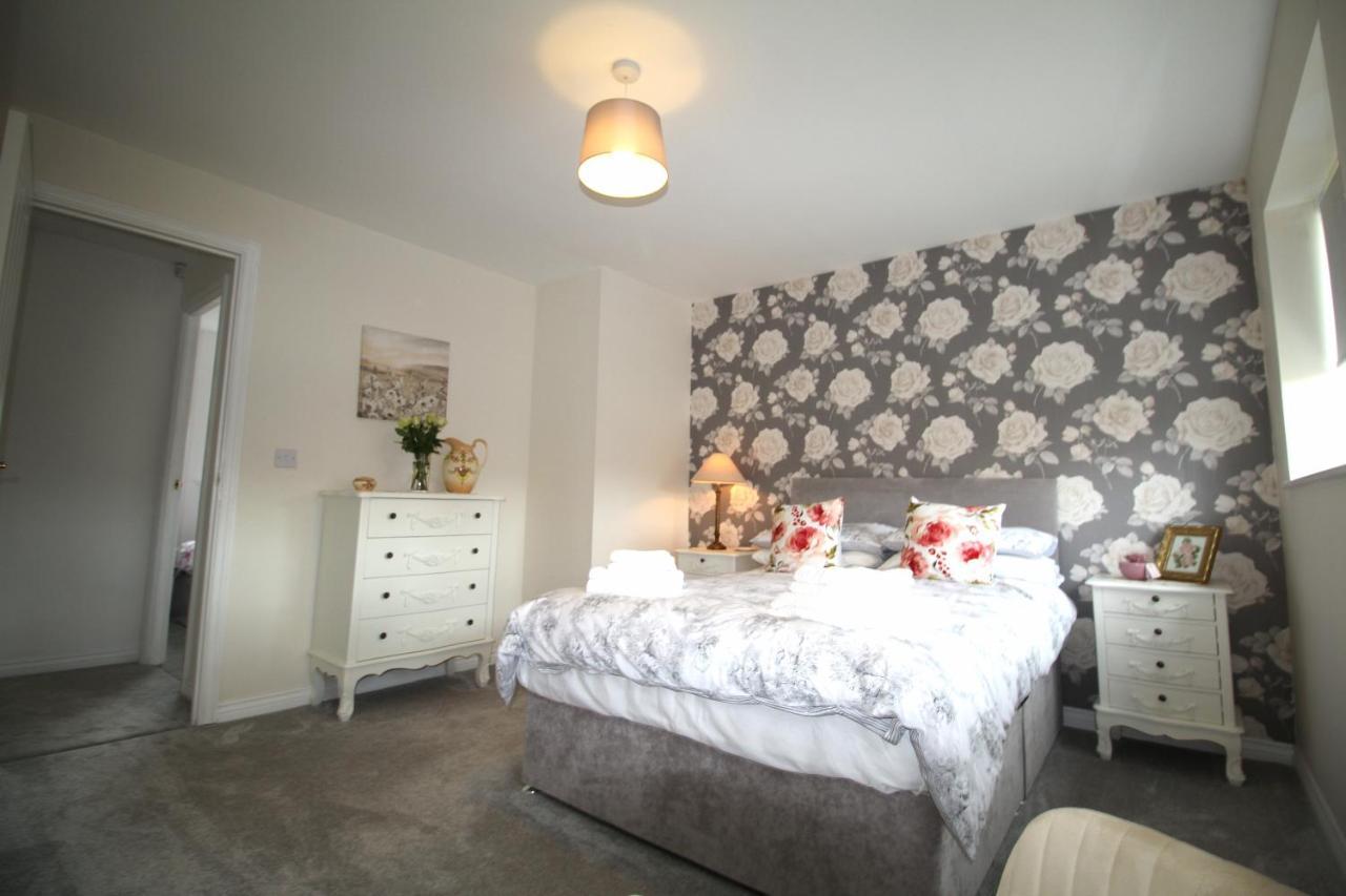 Ashington - 2 Bedroom House - Beautifully Decorated & Furnished - Large Garden Extérieur photo